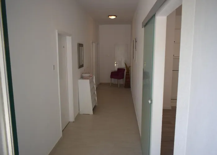 Apartment Antonella Makarska