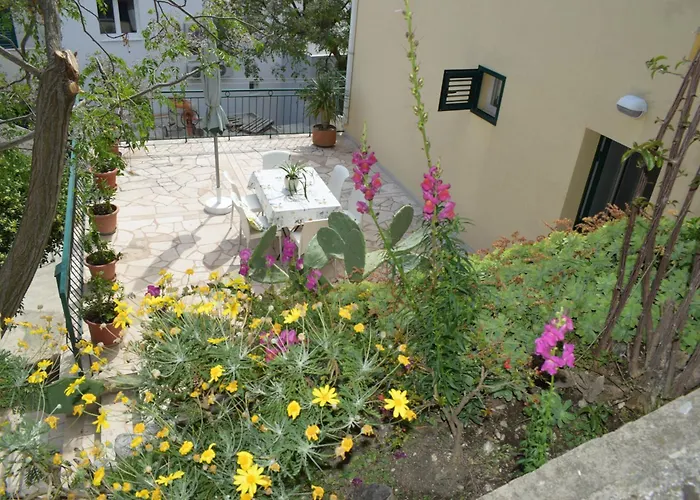 Апартаменти Antonella *