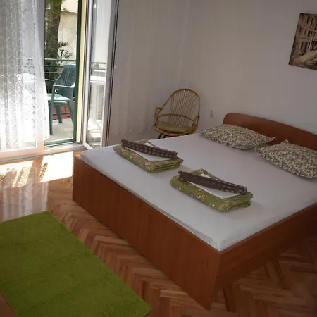 Apartment Antonella Makarska