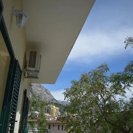 Apartment Antonella Makarska